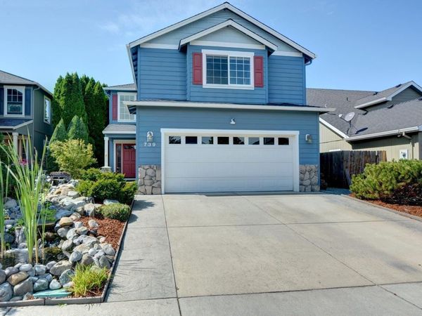 739 Spring Valley Drive, Medford, OR 97501