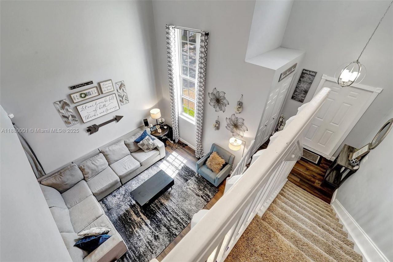 9900 NW 2nd Ct, Plantation, FL 33324 Photo