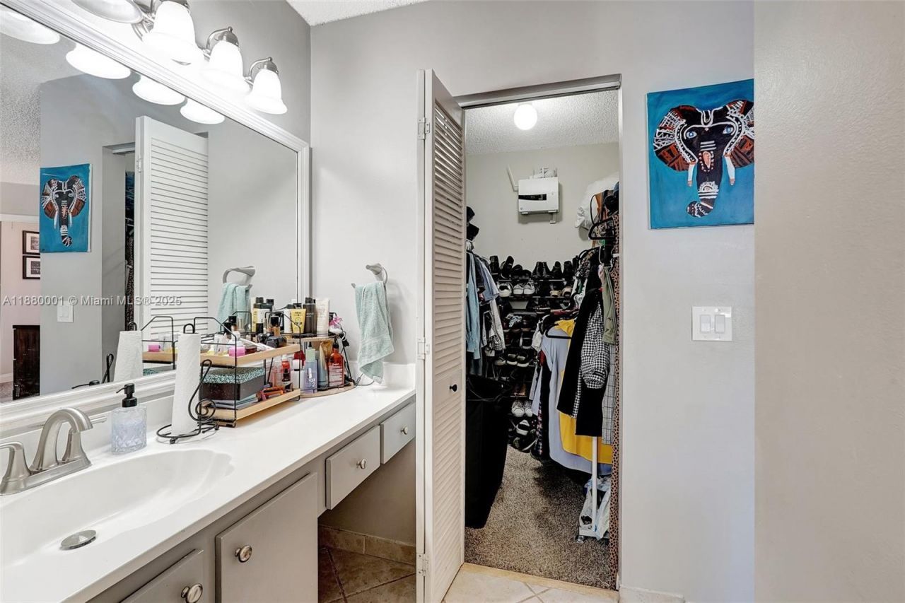 9900 NW 2nd Ct, Plantation, FL 33324 Photo