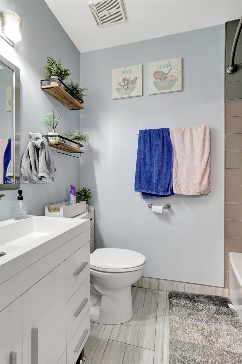 9900 NW 2nd Ct, Plantation, FL 33324 Photo