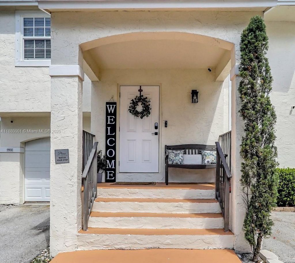 9900 NW 2nd Ct, Plantation, FL 33324 Photo