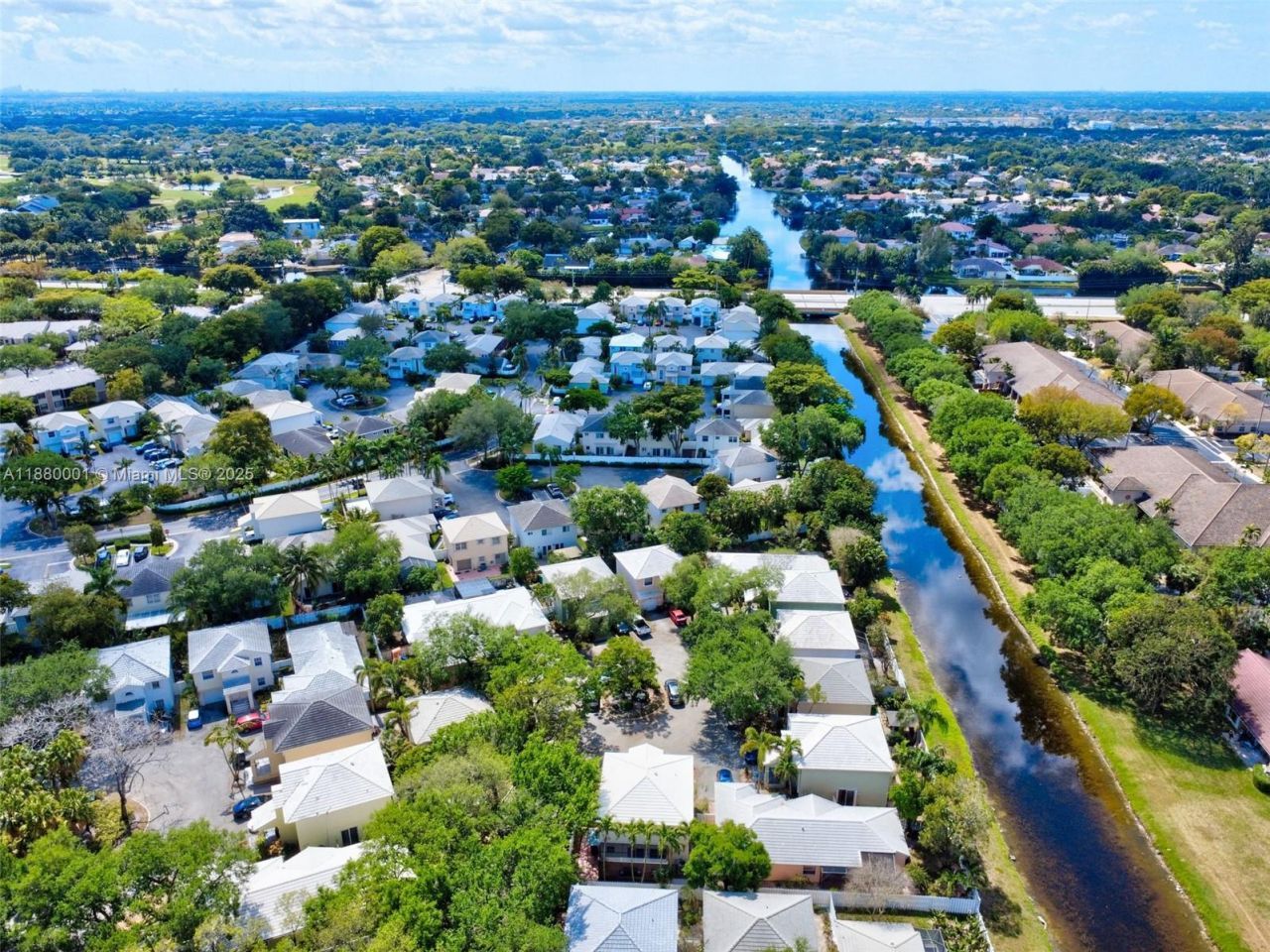 9900 NW 2nd Ct, Plantation, FL 33324 Photo