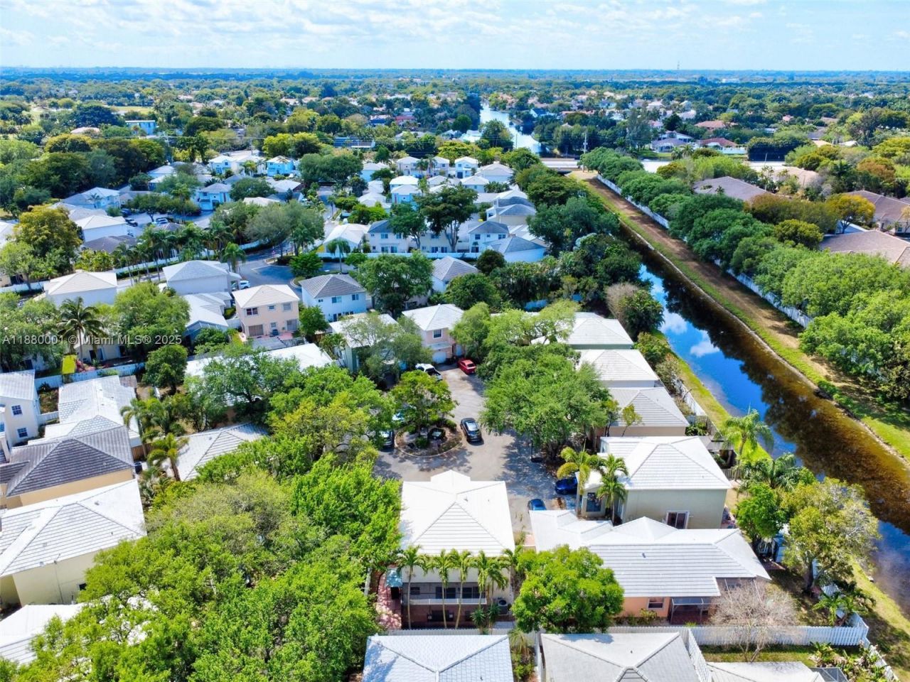 9900 NW 2nd Ct, Plantation, FL 33324 Photo