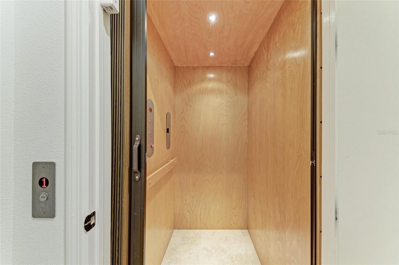 258 Sapphire Lake Drive, Unit 202, Bradenton, FL 34209 Photo