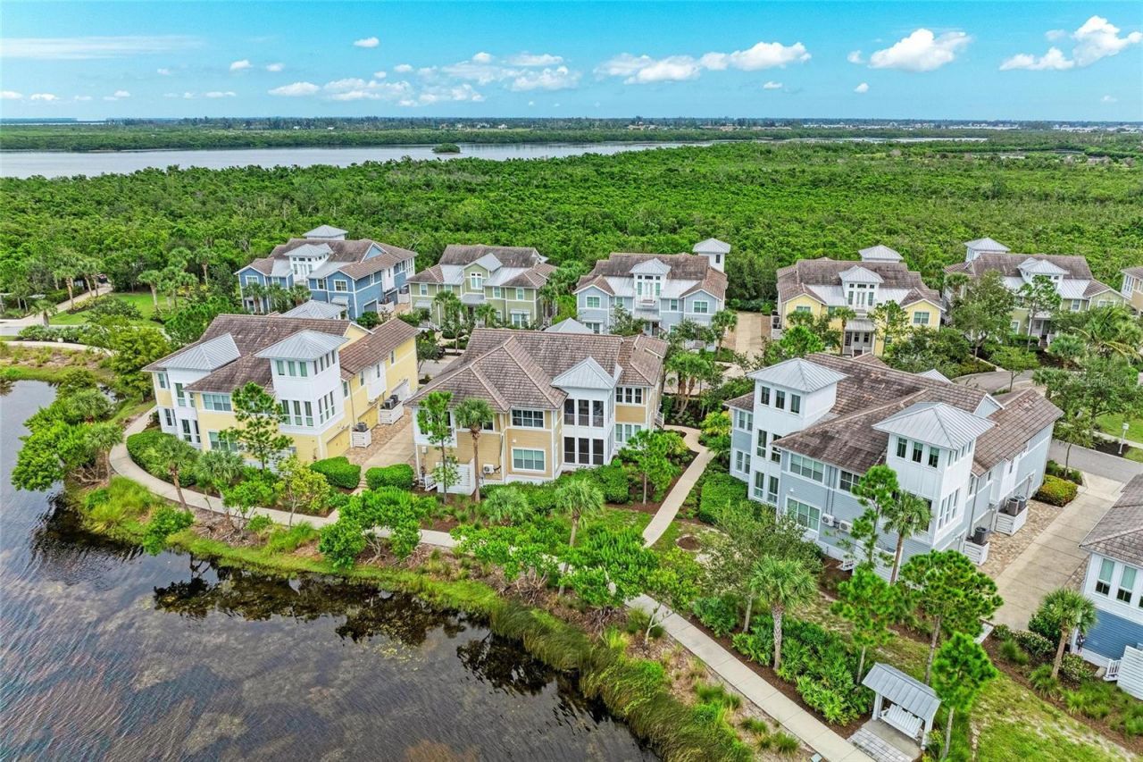 258 Sapphire Lake Drive, Unit 202, Bradenton, FL 34209 Photo