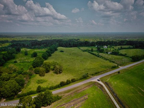 Thomas School Road, Lumberton, MS 39455