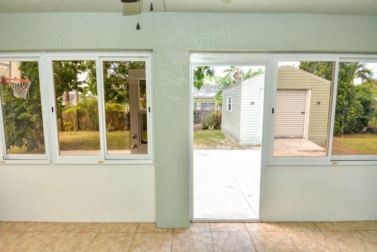 220 W Arbor Avenue, Port Saint Lucie, FL 34952 Photo