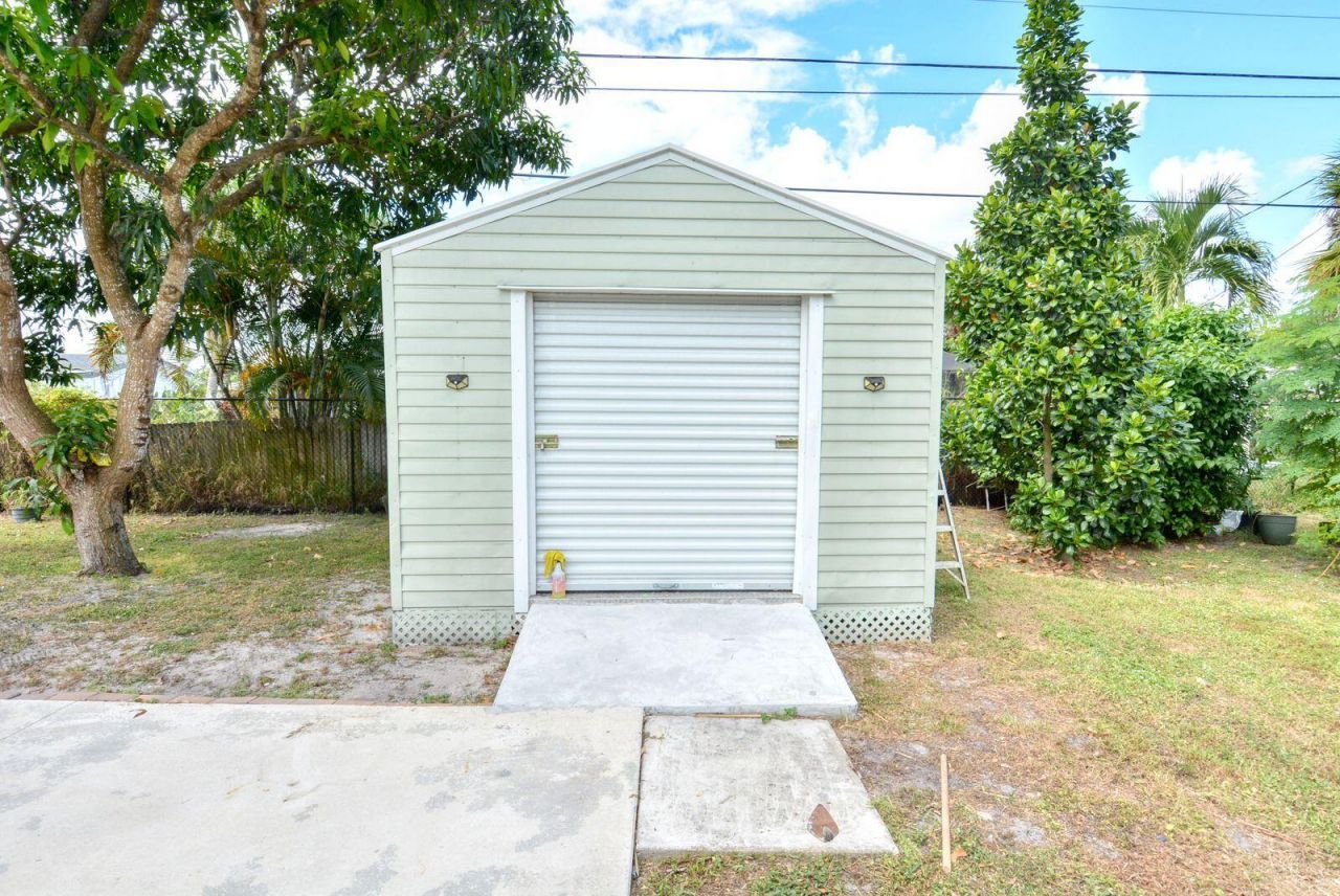 220 W Arbor Avenue, Port Saint Lucie, FL 34952 Photo