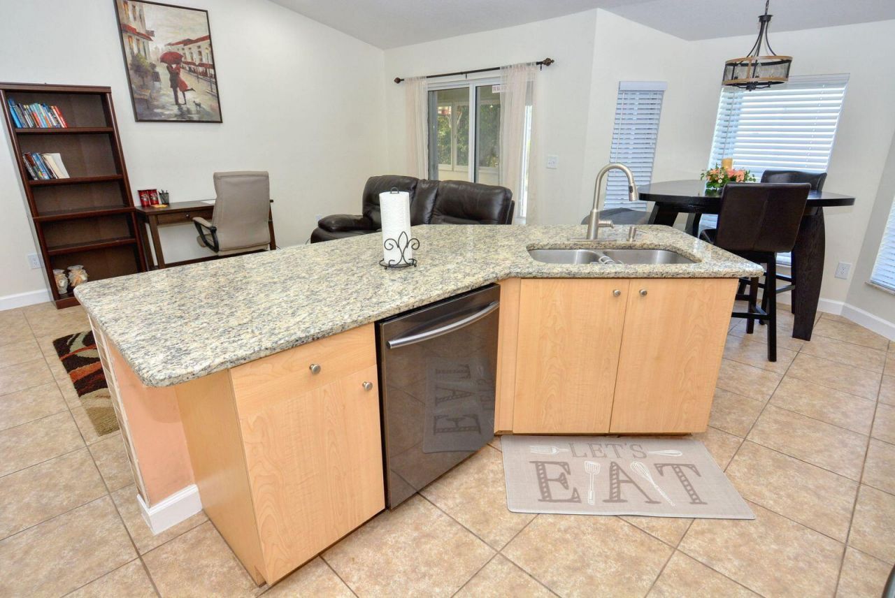 220 W Arbor Avenue, Port Saint Lucie, FL 34952 Photo