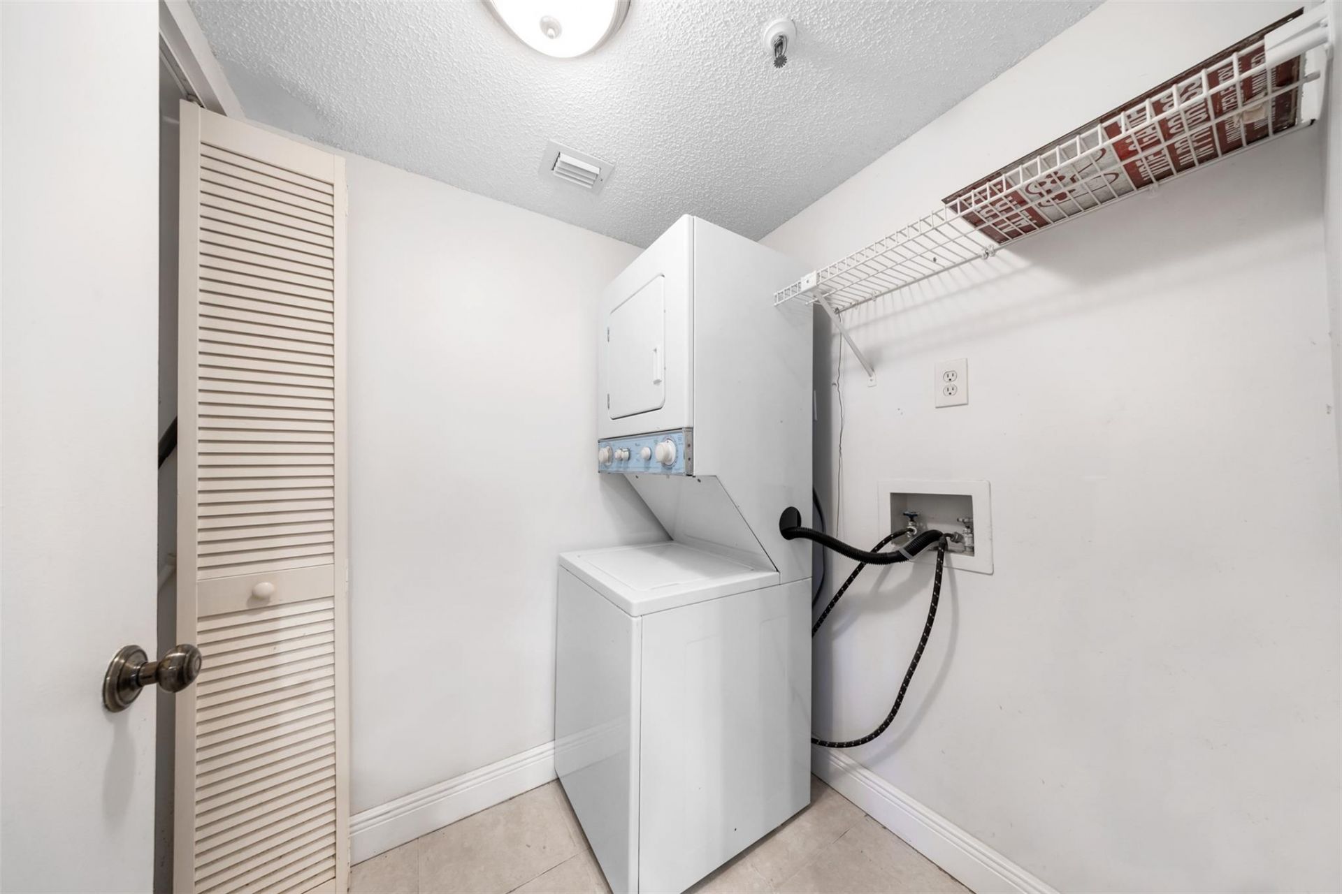 2202 S Cypress Bend Drive, Unit 207, Pompano Beach, FL 33069 Photo