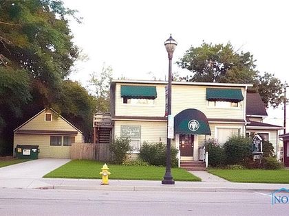 18 S 3rd Street Waterville, OH 43566