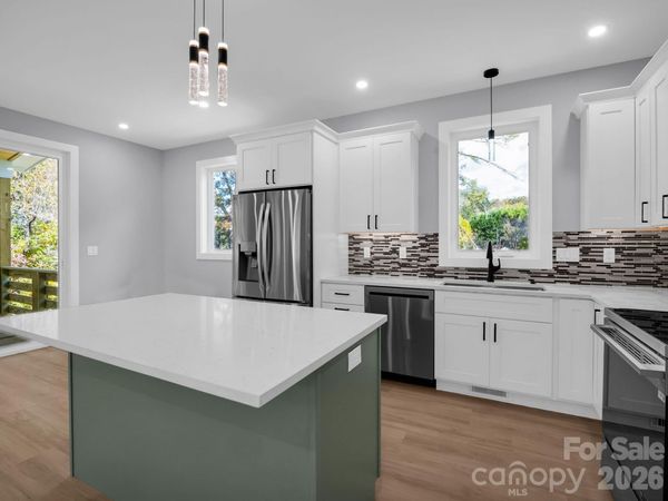 3 Pinnacle View Road, Asheville, NC 28803