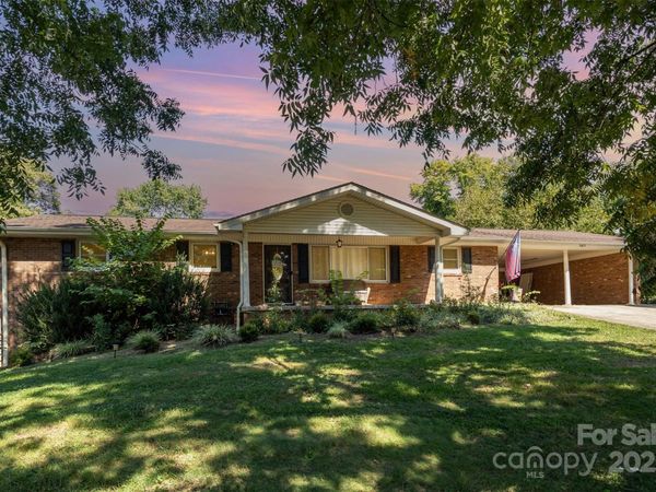 5609 Grace Chapel Road, Hickory, NC 28601