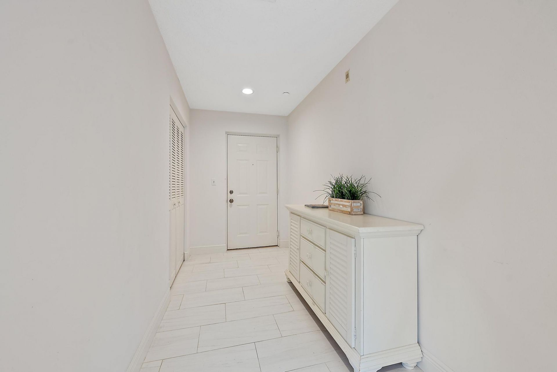 811 Oak Harbour Drive, Juno Beach, FL 33408 Photo