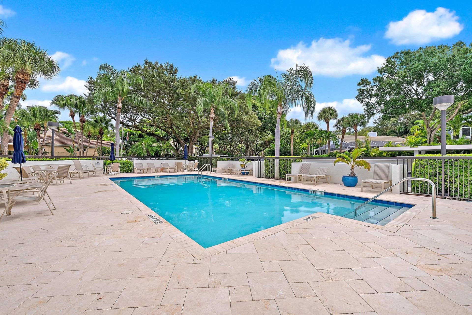 811 Oak Harbour Drive, Juno Beach, FL 33408 Photo