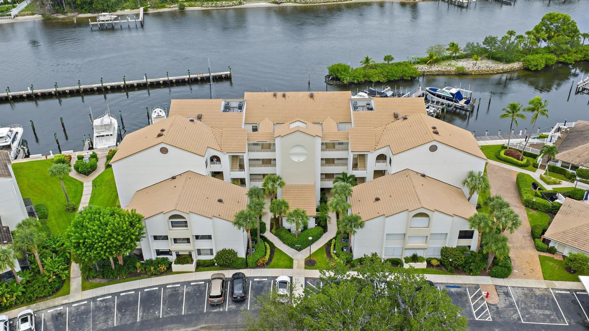 811 Oak Harbour Drive, Juno Beach, FL 33408 Photo