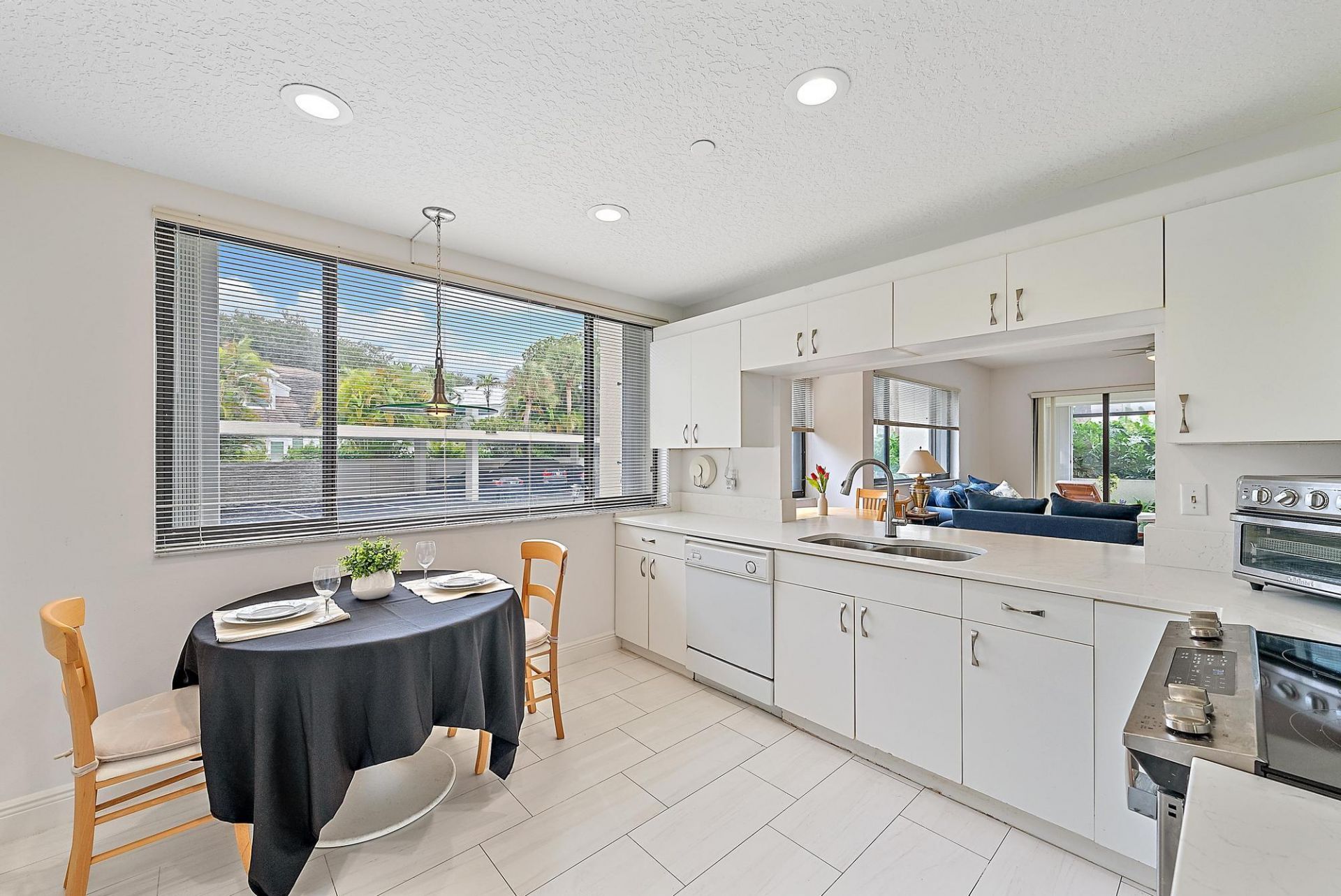 811 Oak Harbour Drive, Juno Beach, FL 33408 Photo