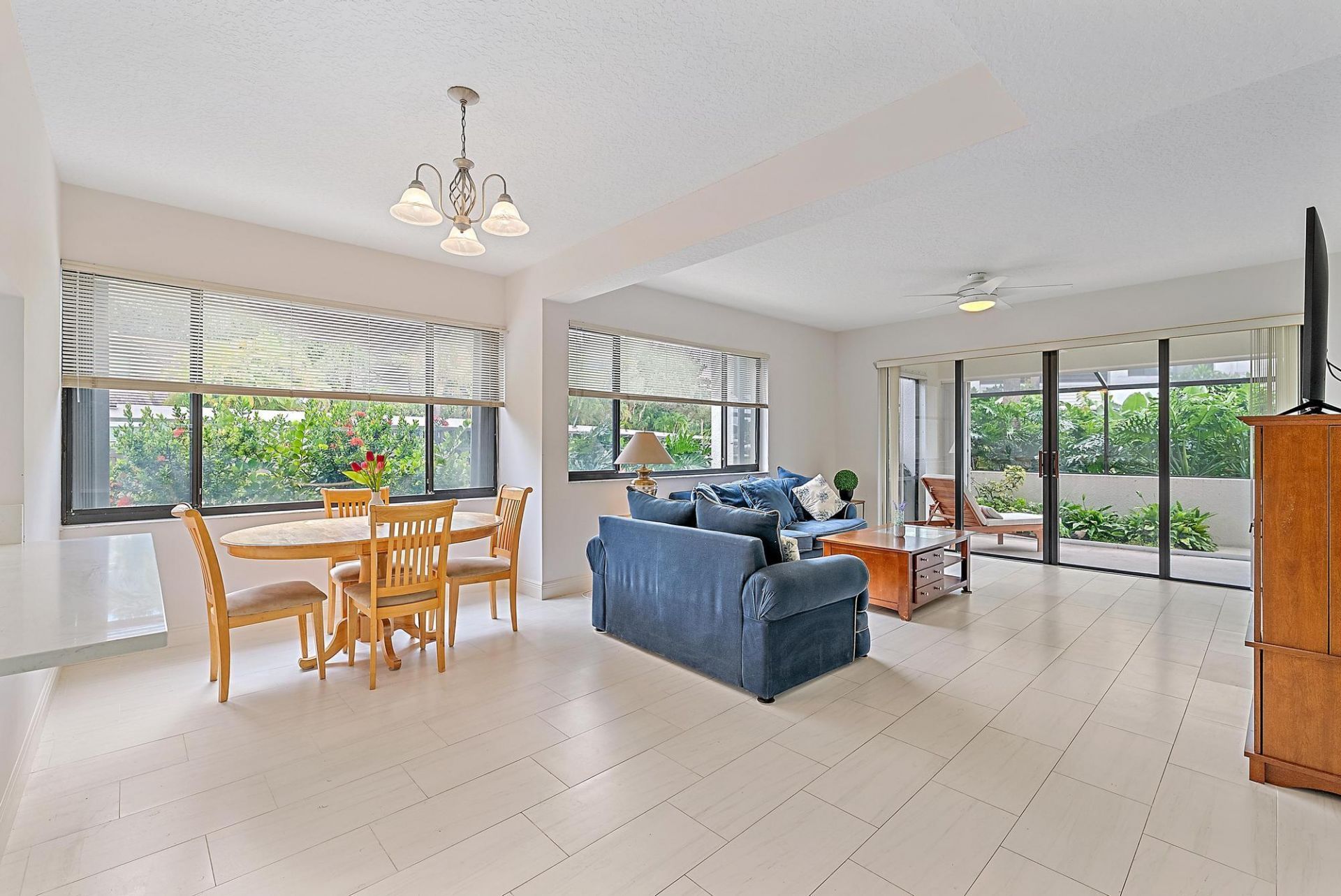 811 Oak Harbour Drive, Juno Beach, FL 33408 Photo