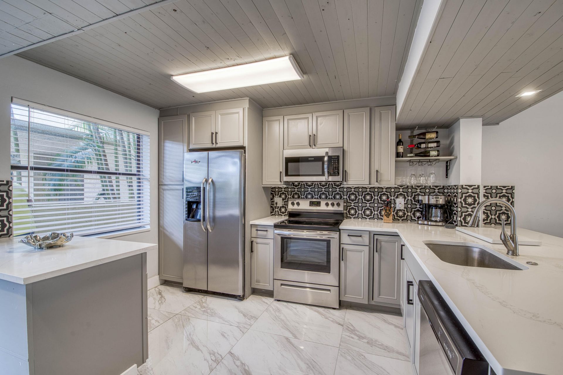 896 N Federal Highway, Unit 128, Lantana, FL 33462 Photo