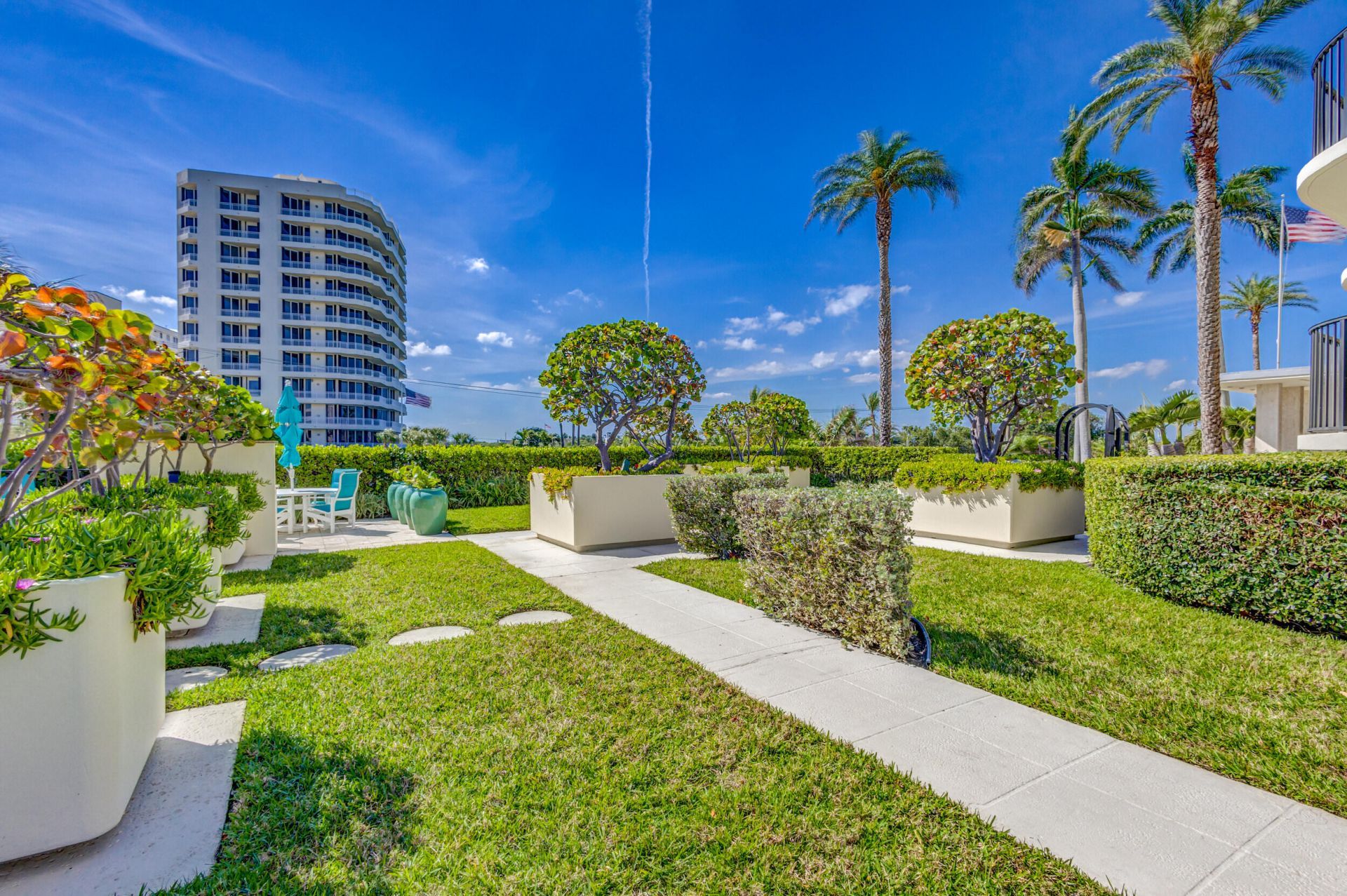 400 Beach Road, Unit 702, Tequesta, FL 33469 Photo