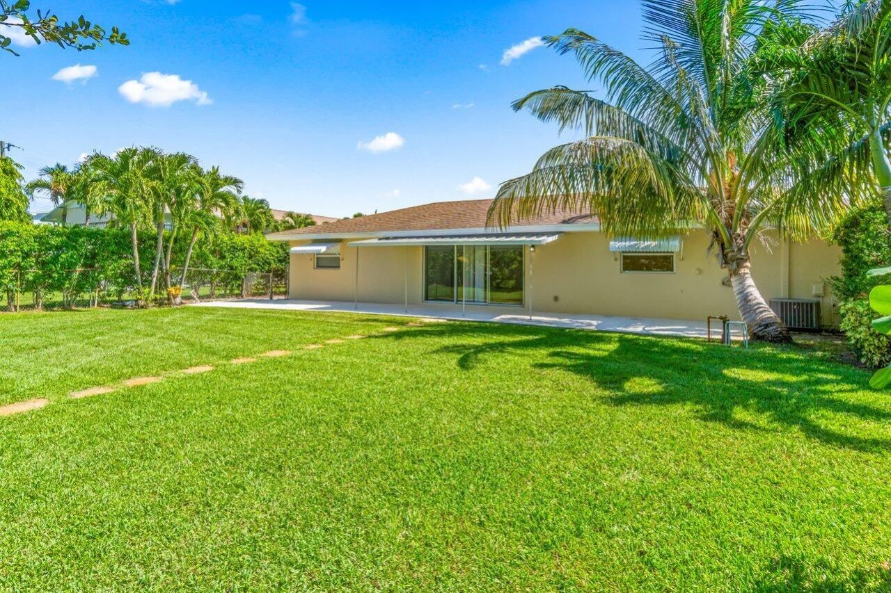 751 Hummingbird Way, Unit 7, North Palm Beach, FL 33408 Photo