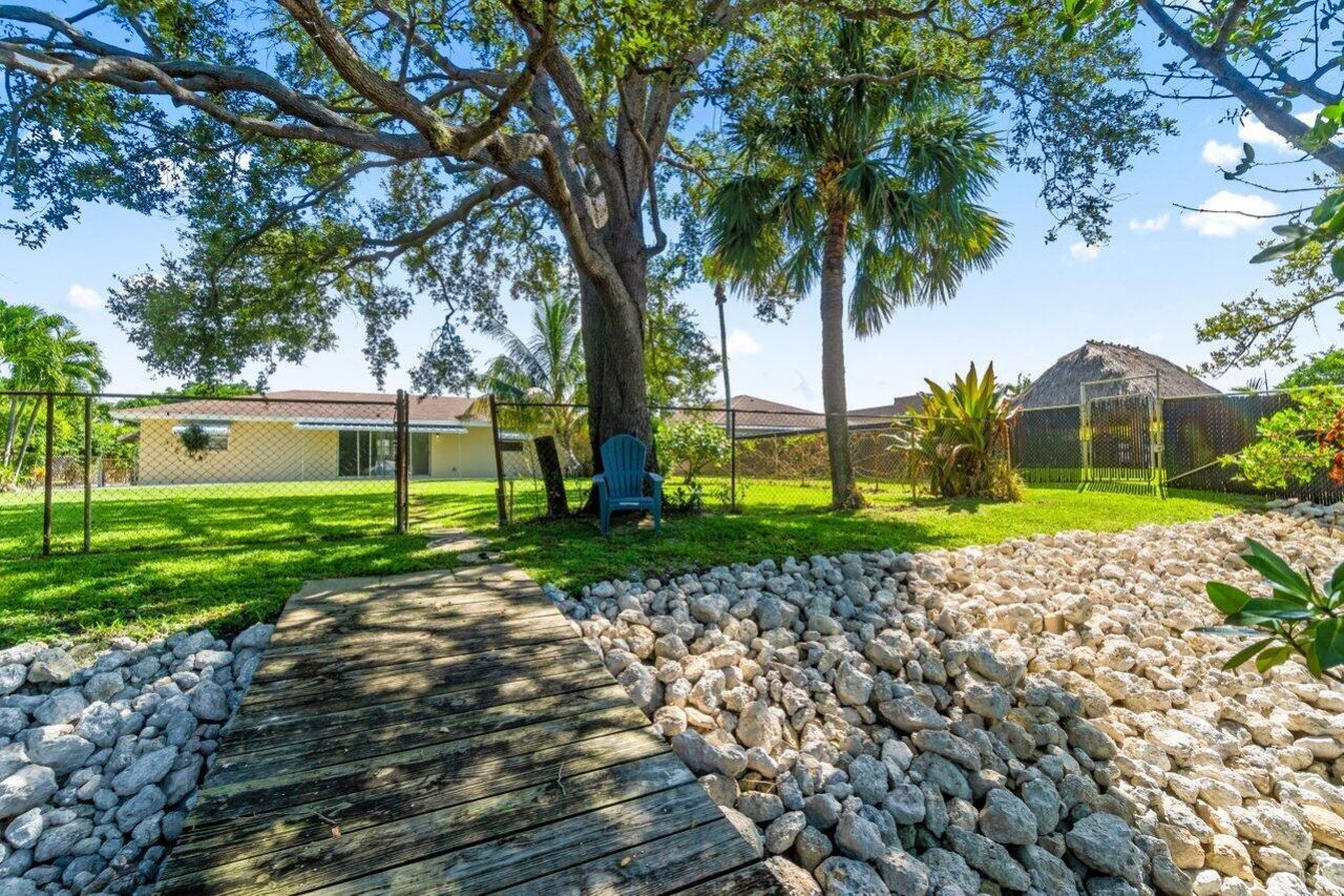 751 Hummingbird Way, Unit 7, North Palm Beach, FL 33408 Photo