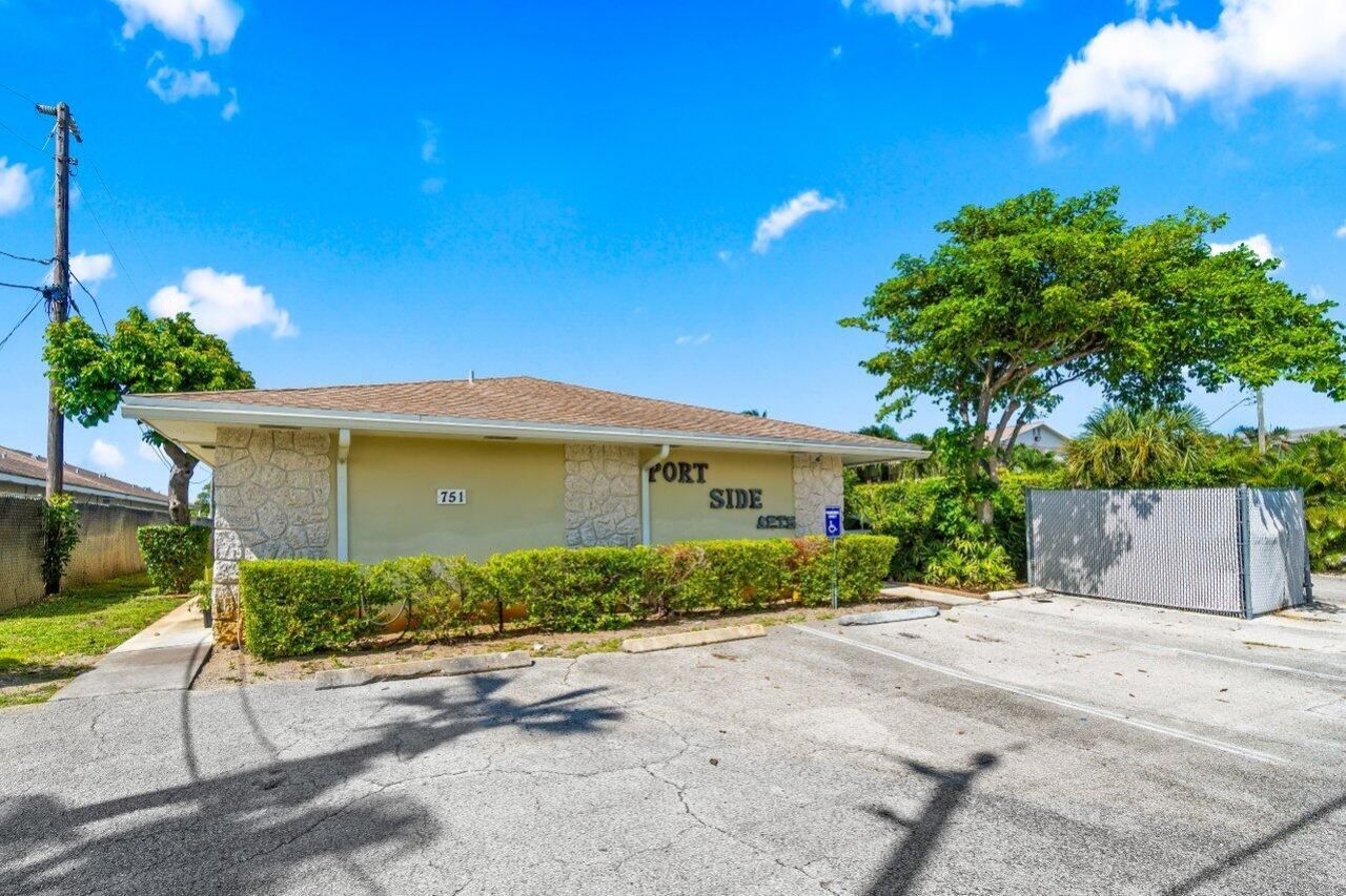 751 Hummingbird Way, Unit 7, North Palm Beach, FL 33408 Photo