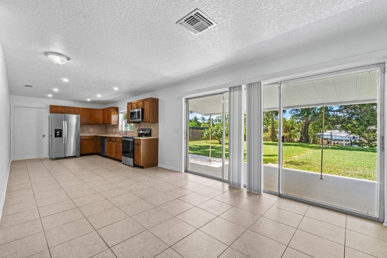 751 Hummingbird Way, Unit 7, North Palm Beach, FL 33408 Photo