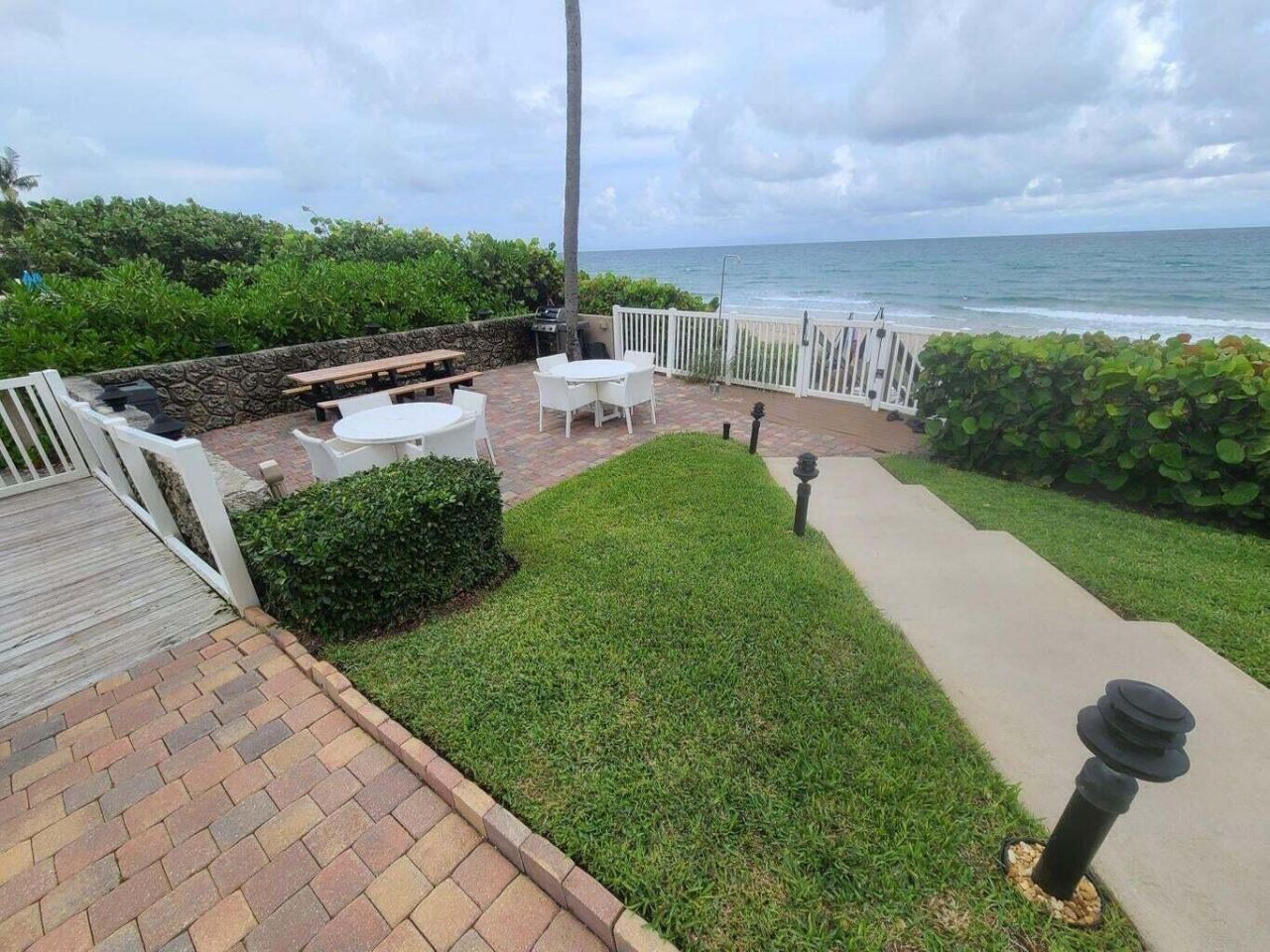 3851 N Ocean Boulevard, Unit 409, Gulf Stream, FL 33483 Photo