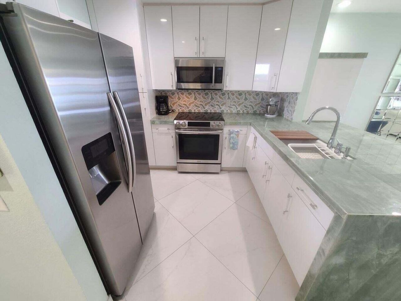 3851 N Ocean Boulevard, Unit 409, Gulf Stream, FL 33483 Photo