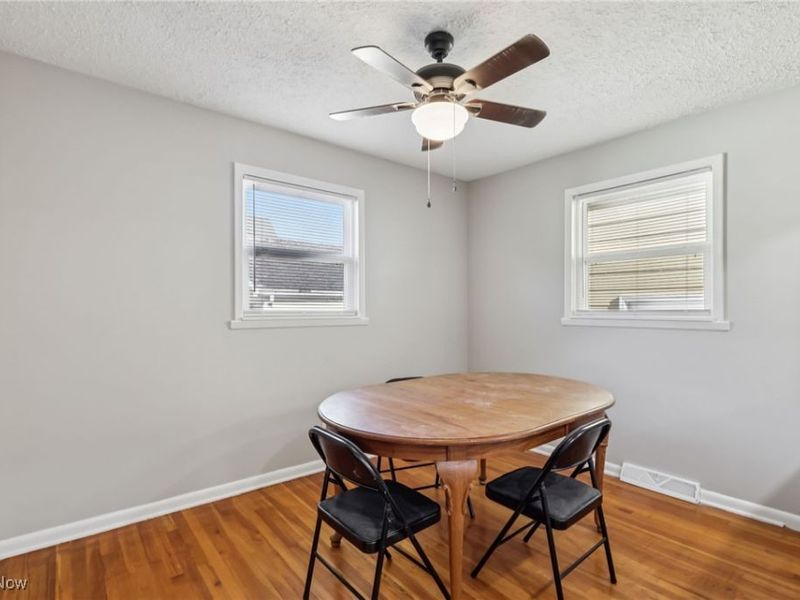 656 W Highland Avenue, Ravenna, OH 44266 Photo 10