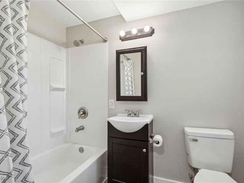 656 W Highland Avenue, Ravenna, OH 44266 Photo 28