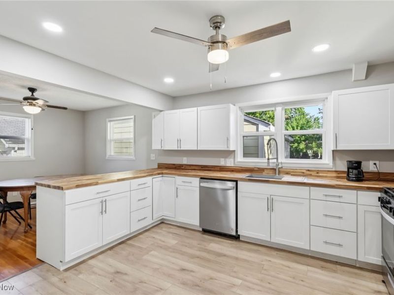 656 W Highland Avenue, Ravenna, OH 44266 Photo 4