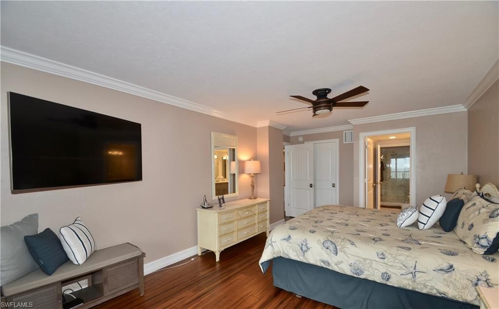 10851 Gulf Shore Dr, Unit 1402, Naples, FL 34108 Photo