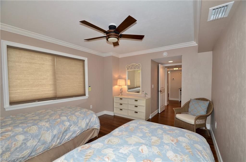 10851 Gulf Shore Dr, Unit 1402, Naples, FL 34108 Photo