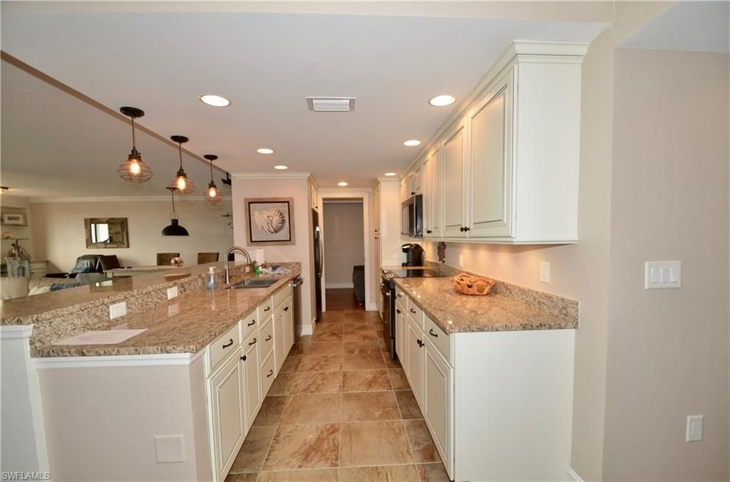10851 Gulf Shore Dr, Unit 1402, Naples, FL 34108 Photo