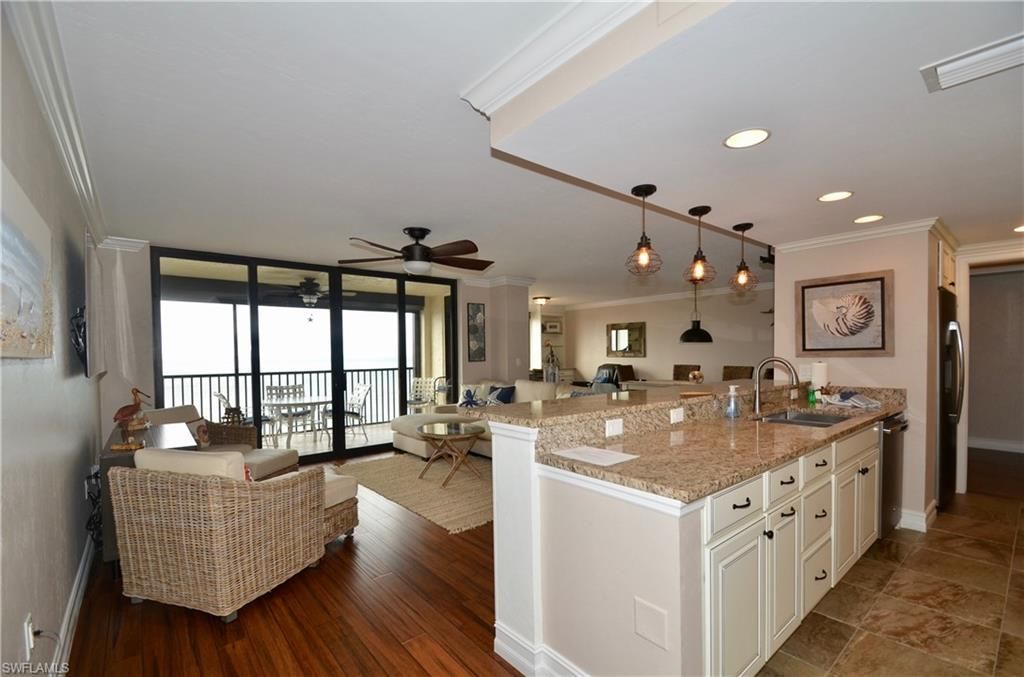 10851 Gulf Shore Dr, Unit 1402, Naples, FL 34108 Photo