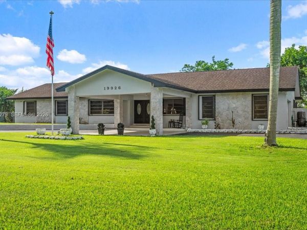 19926 SW 326th St, Homestead, FL 33030