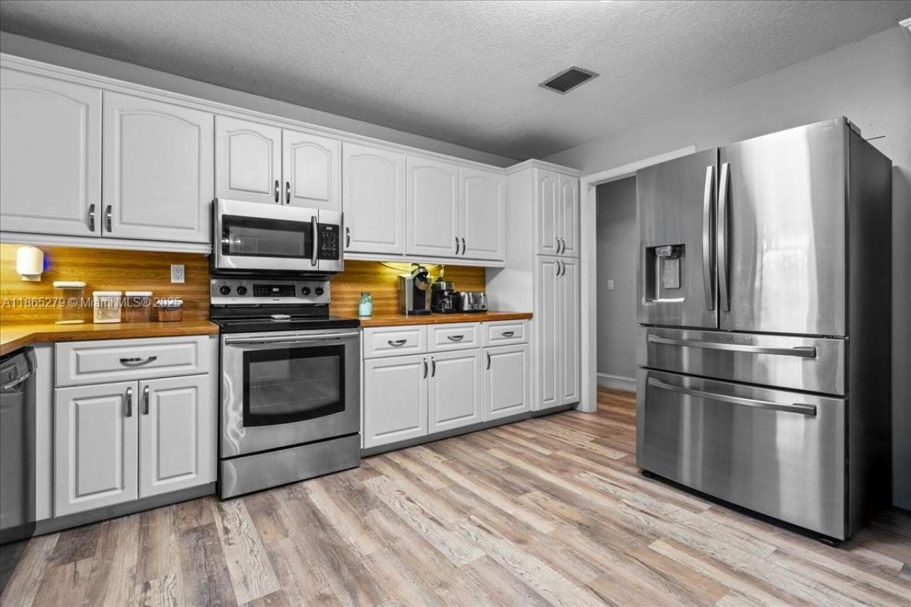 19926 SW 326th St, Homestead, FL 33030 Photo