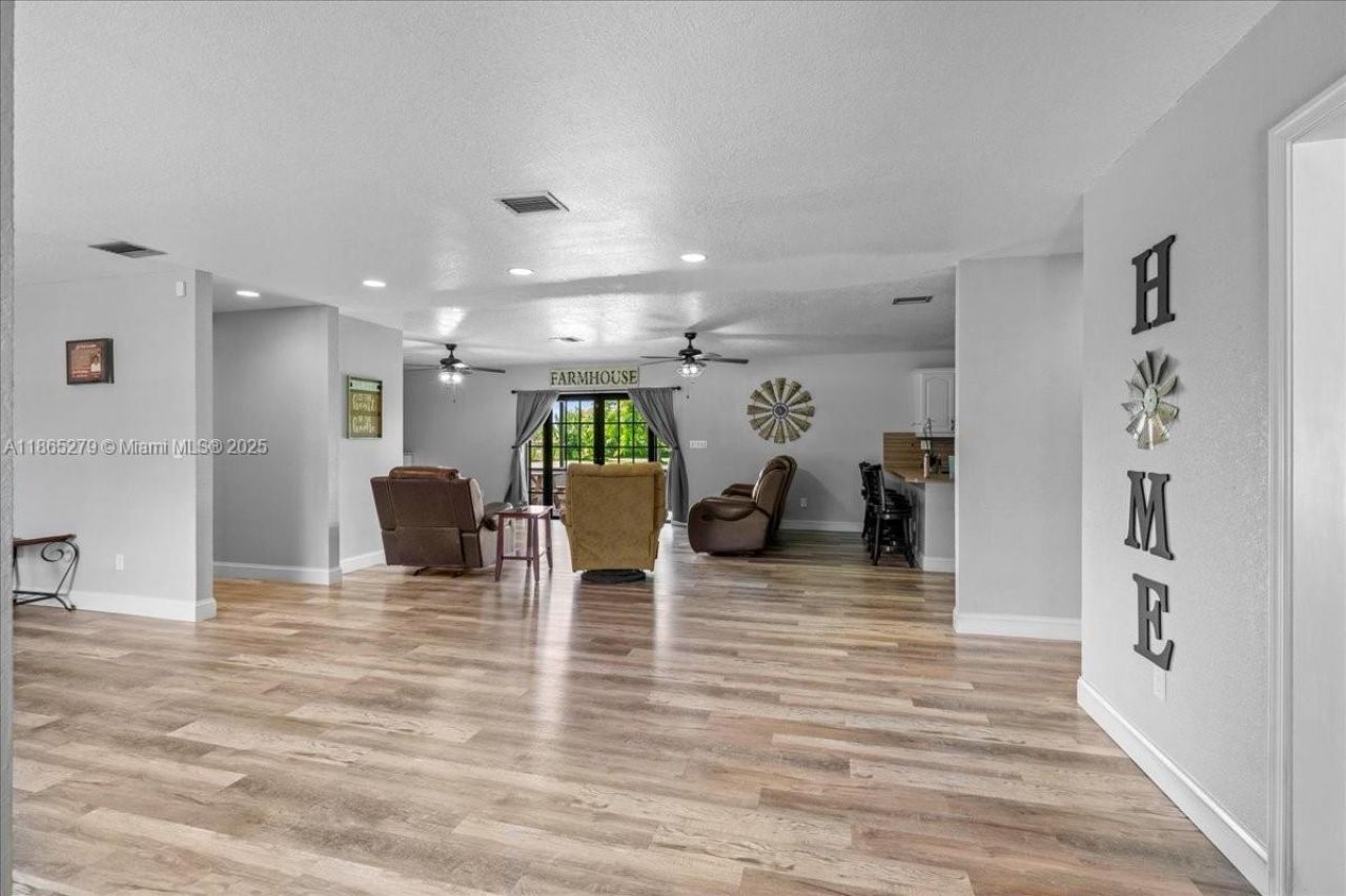 19926 SW 326th St, Homestead, FL 33030 Photo