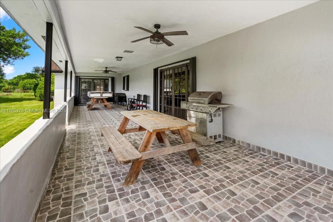 19926 SW 326th St, Homestead, FL 33030 Photo