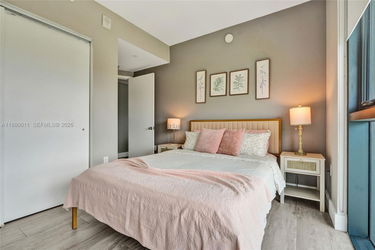 121 NE 34th St, Unit 1601, Miami, FL 33137 Photo