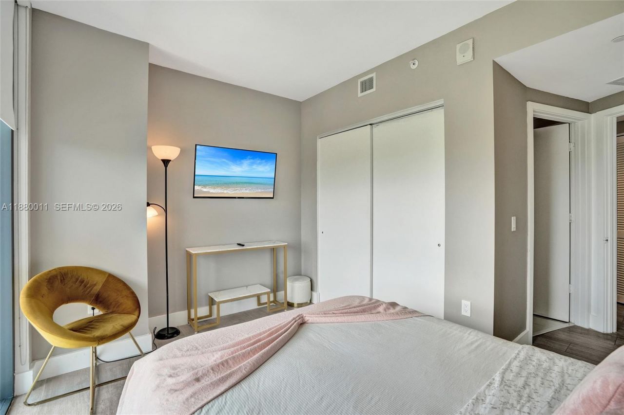 121 NE 34th St, Unit 1601, Miami, FL 33137 Photo