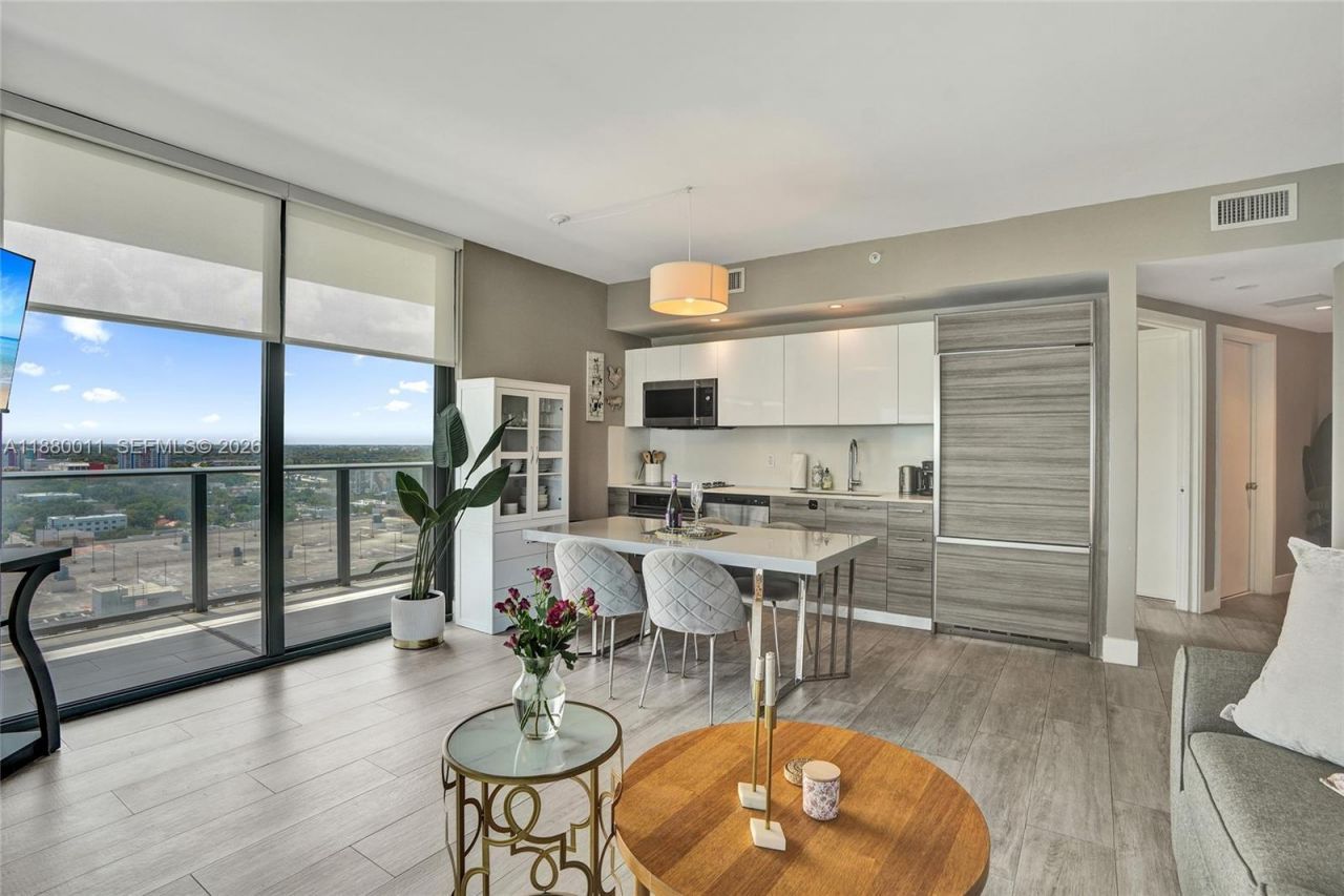 121 NE 34th St, Unit 1601, Miami, FL 33137 Photo