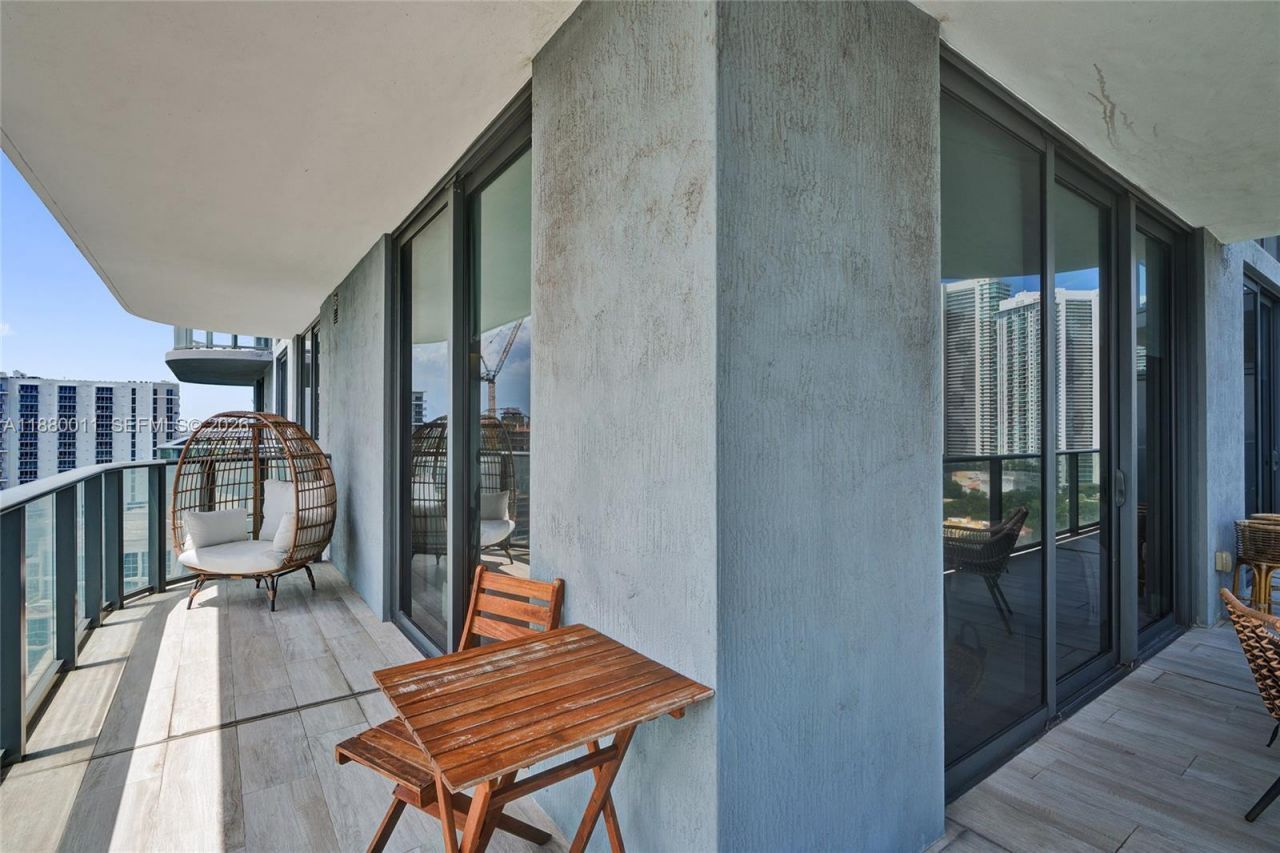 121 NE 34th St, Unit 1601, Miami, FL 33137 Photo