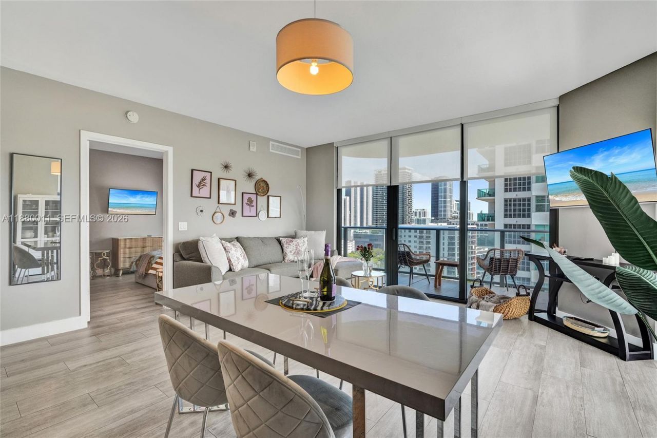 121 NE 34th St, Unit 1601, Miami, FL 33137 Photo