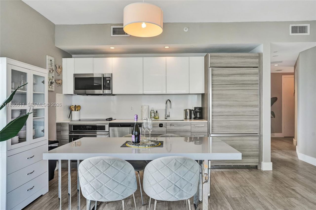 121 NE 34th St, Unit 1601, Miami, FL 33137 Photo