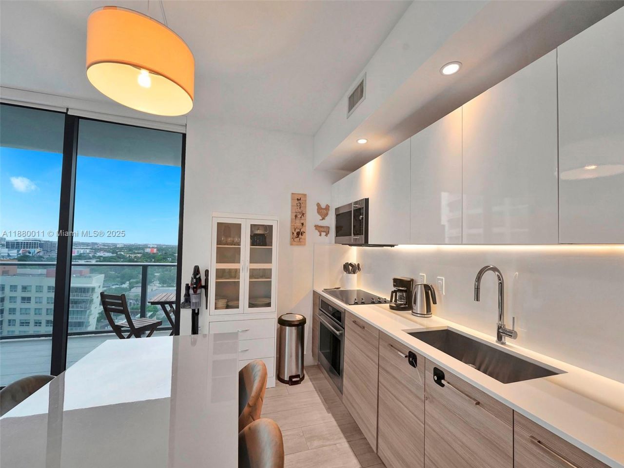 121 NE 34th St, Unit 1601, Miami, FL 33137 Photo