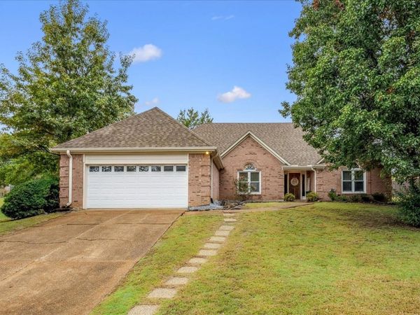 8944 MEADOW PINES CV, Memphis, TN 38016