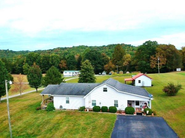 272 Westons Path, NALLEN, WV 26680